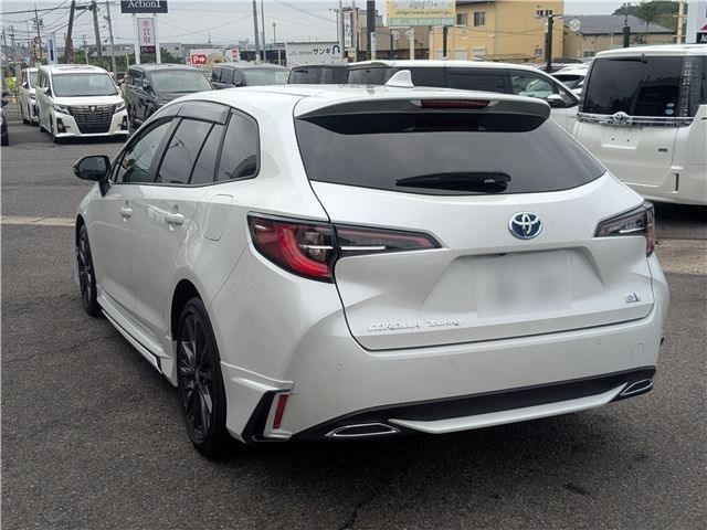COROLLA TOURING HYBRID