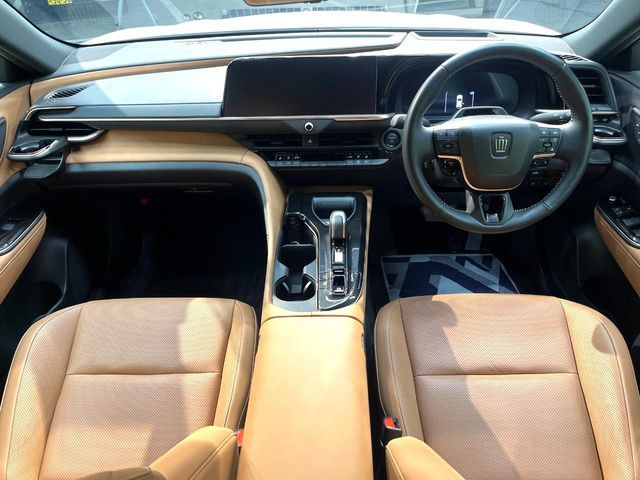 CROWN SPORT