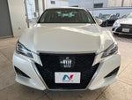 CROWN sedan hybrid