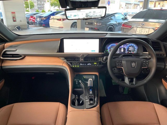 CROWN SPORT