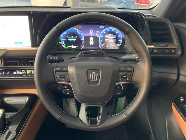 CROWN SPORT
