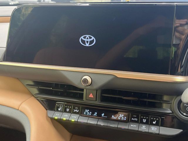 CROWN SPORT