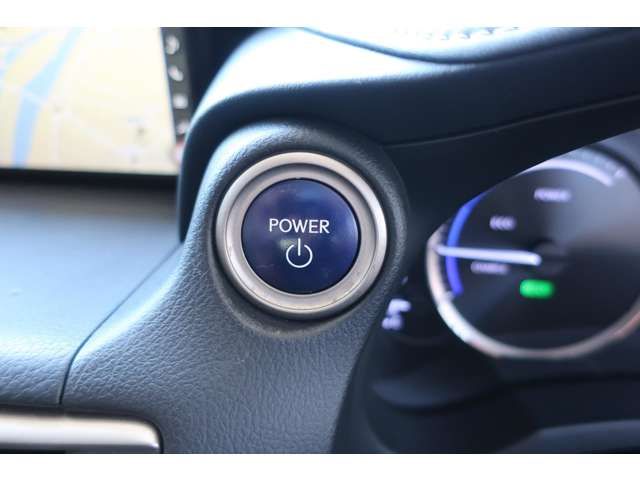 LEXUS IS300h AWD