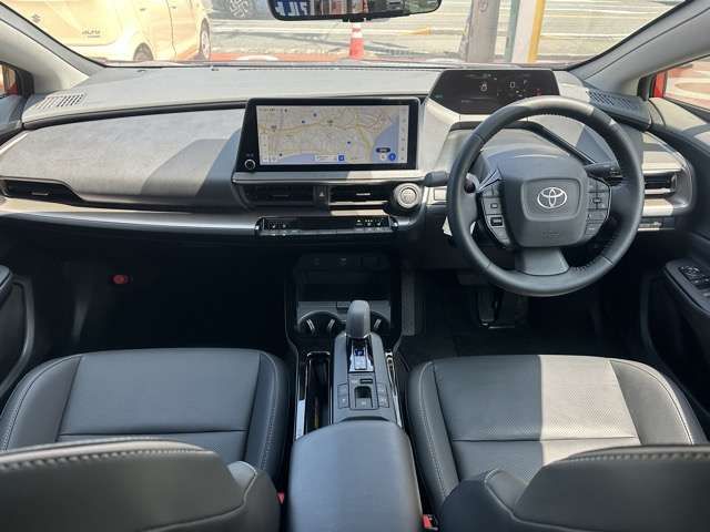 PRIUS PHV