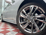 CROWN sedan hybrid