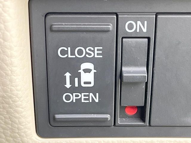 N BOX