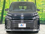 VOXY HYBRID
