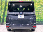 VOXY HYBRID
