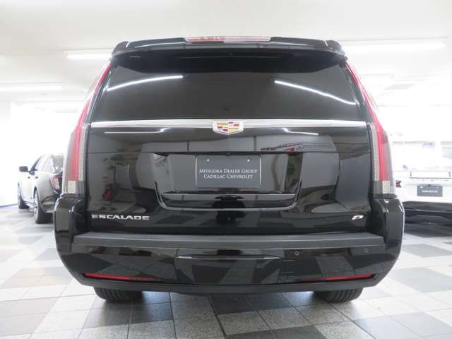 CADILLAC ESCALADE