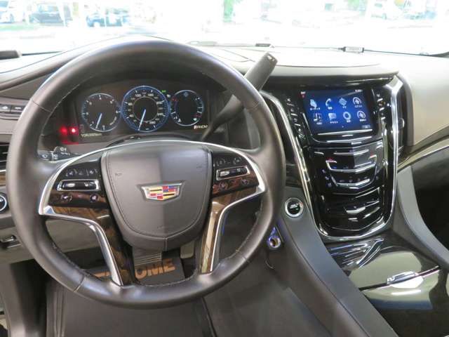 CADILLAC ESCALADE