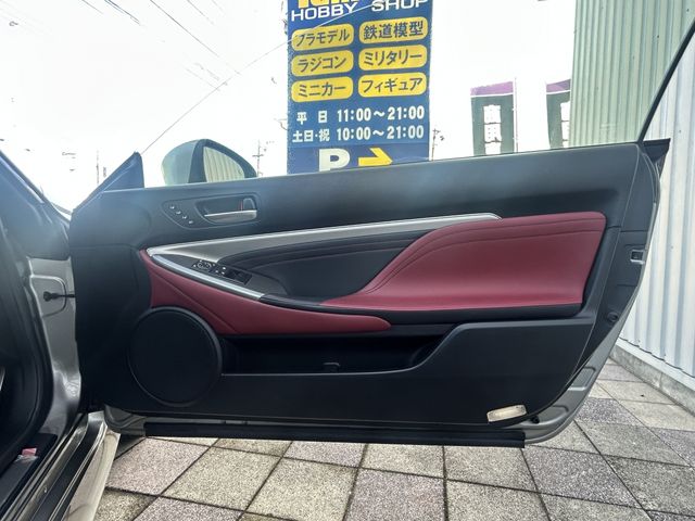 LEXUS RC200t