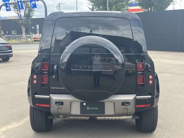 ROVER DEFENDER