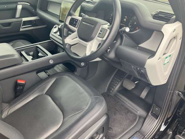 ROVER DEFENDER