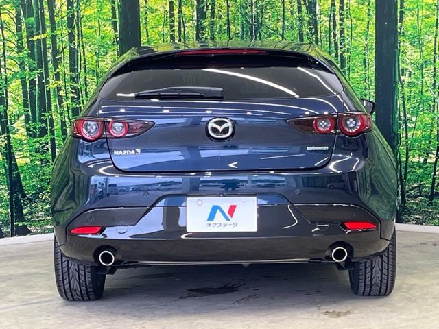 MAZDA3 FASTBACK