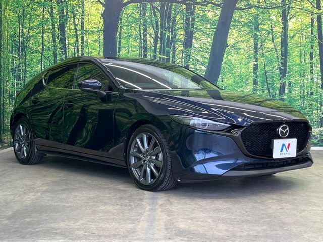 MAZDA3 FASTBACK