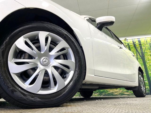 MAZDA2
