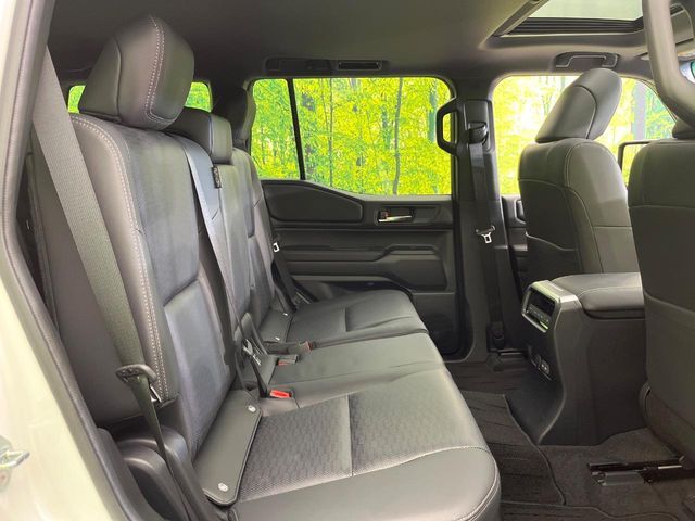 LANDCRUISER 250