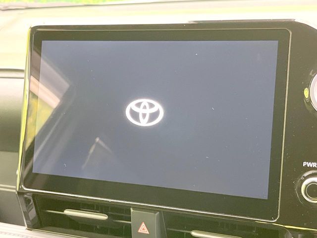 VOXY HYBRID