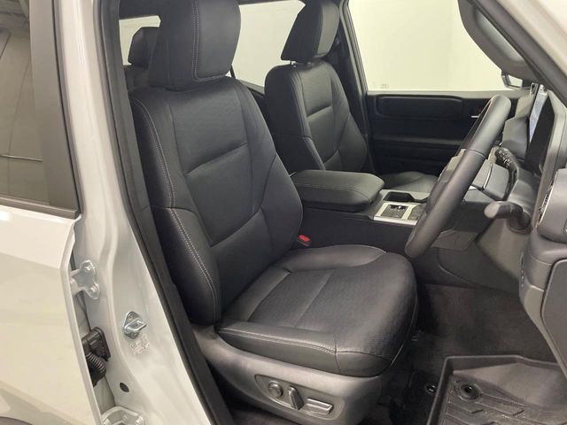 LANDCRUISER 250