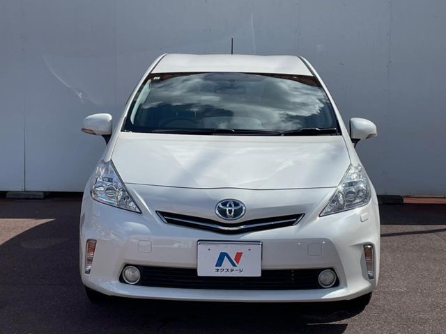 PRIUS Alpha