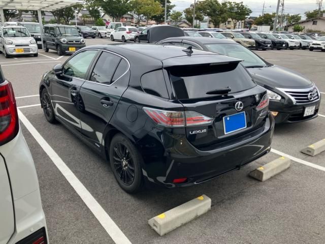 LEXUS CT200h