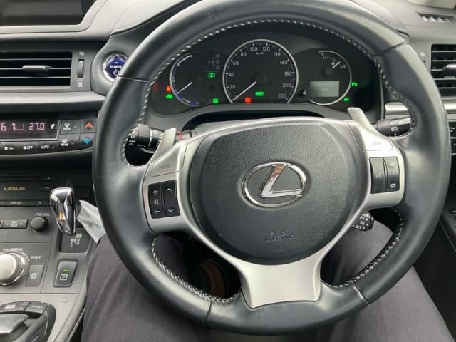 LEXUS CT200h