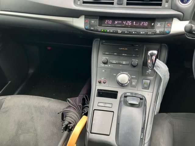 LEXUS CT200h