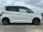 eK custom 4WD