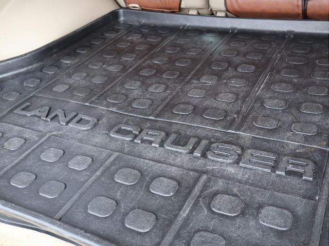 LANDCRUISER wagon