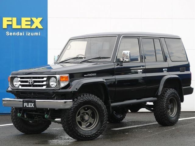 LANDCRUISER van