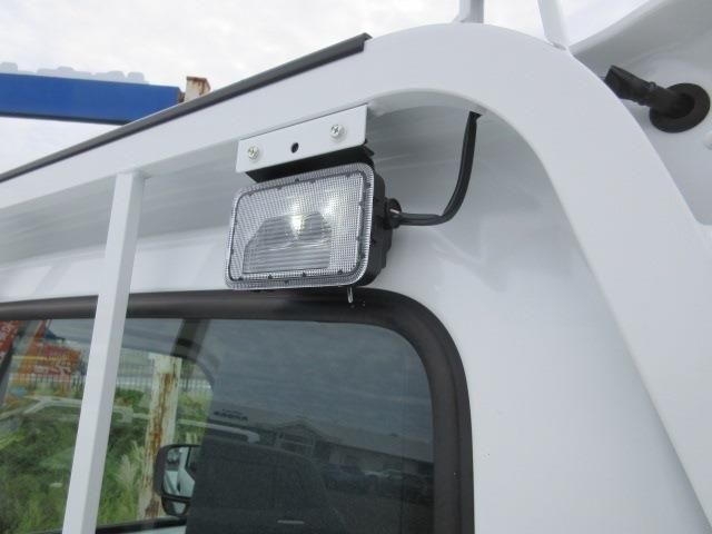CARRY truck 4WD