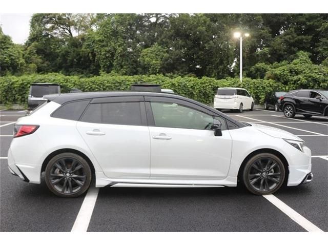 COROLLA TOURING HYBRID