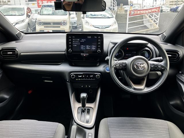 YARIS HYBRID