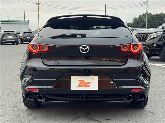 MAZDA3 FASTBACK
