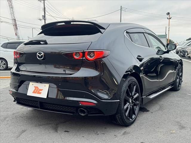 MAZDA3 FASTBACK