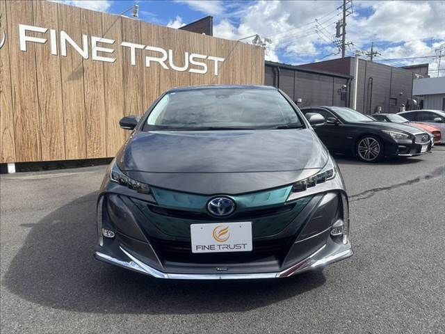 PRIUS PHV