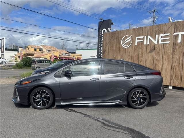 PRIUS PHV