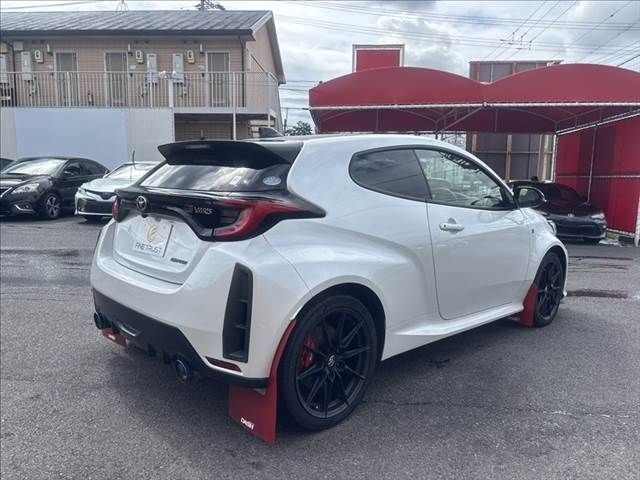 GR YARIS