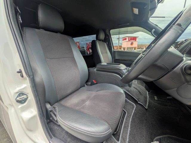 HIACE van 2WD