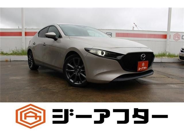 MAZDA3 FASTBACK