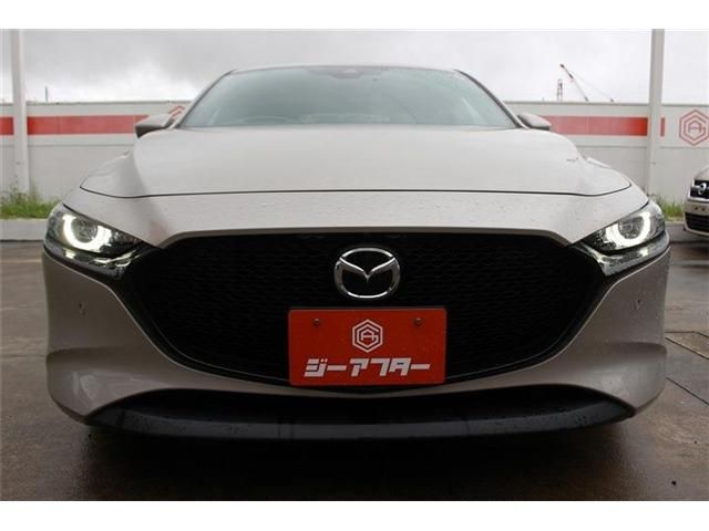 MAZDA3 FASTBACK