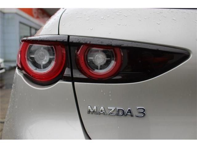 MAZDA3 FASTBACK