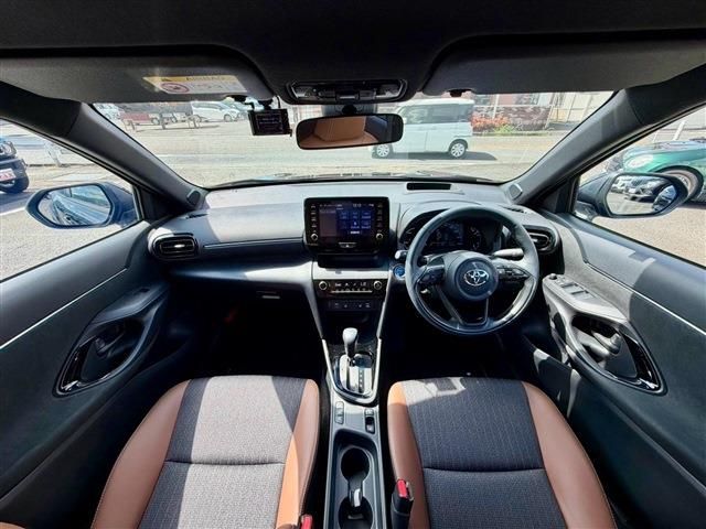 YARIS CROSS HYBRID
