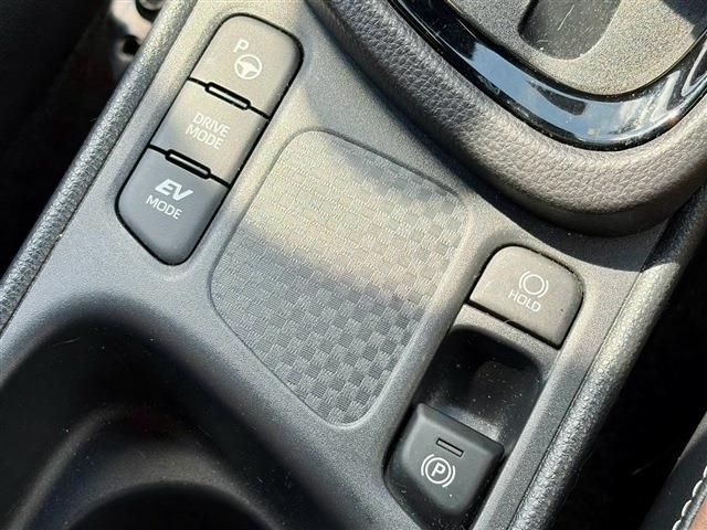 YARIS CROSS HYBRID