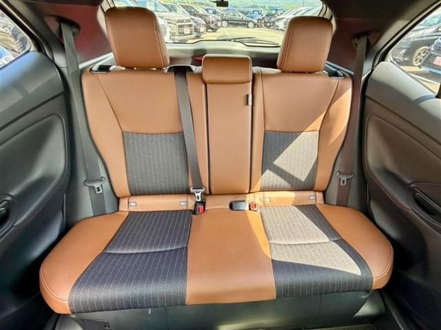 YARIS CROSS HYBRID