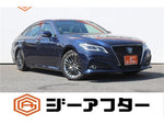 CROWN sedan hybrid