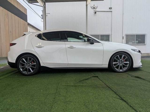 MAZDA3 FASTBACK