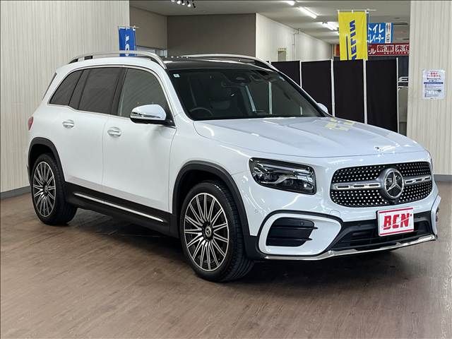 MERCEDES BENZ GLB