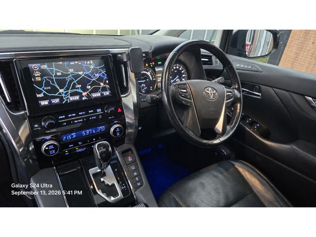ALPHARD hybrid 4WD
