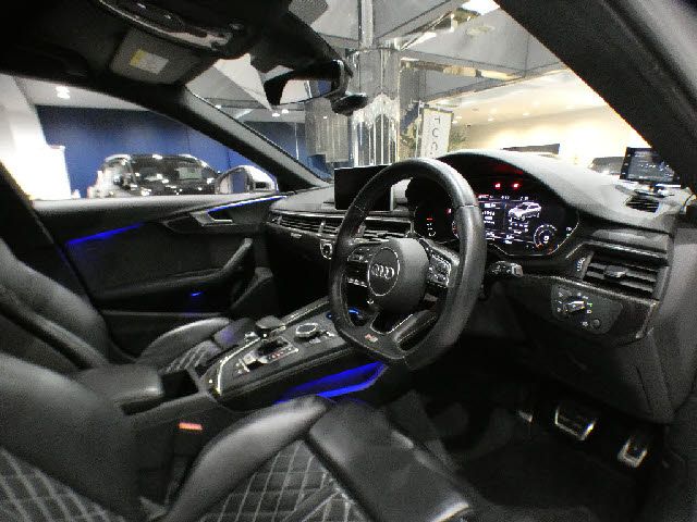 AUDI S4 AVANT
